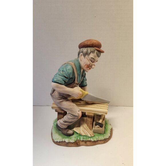 Vintage Lefton Old Man Series Sawing Wood Carver / Whittler #6887 Japan VGC - Picture 1 of 7